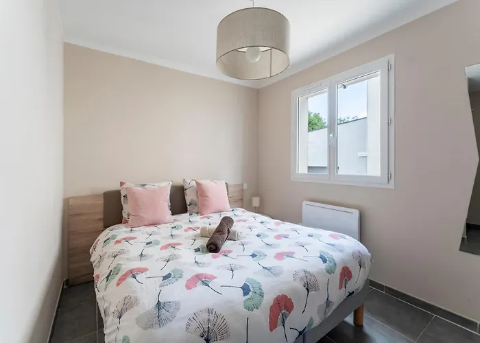 בית נופש Maison De Avec Terrasse *